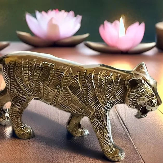Sculpture Tigre en Laiton Artisanale – Décoration Maison & Idée Cadeau