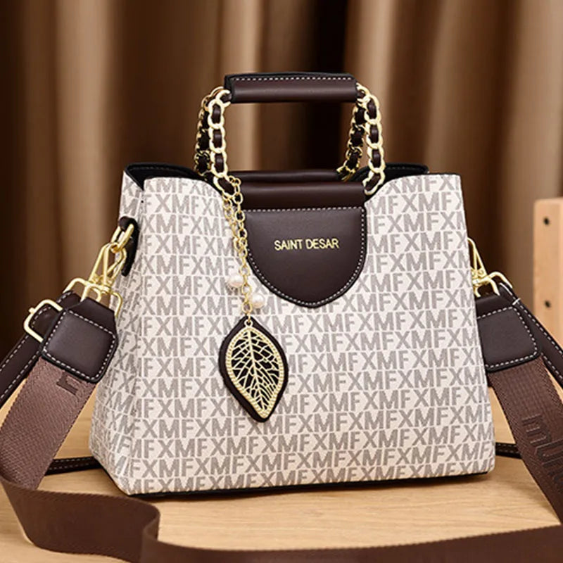 Borsa a Mano Donna con Catena Dorata – Stampa Monogramma